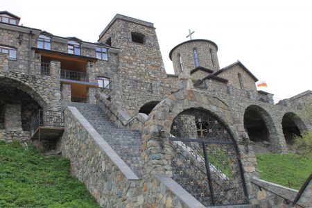 Северная Осетия, Аланский мужской монастырь
