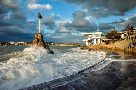 Крым Севастополь памятник затопленным кораблям