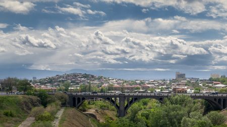 Армения Ереван мост Ахтанак